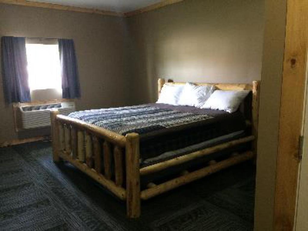 Big Horse Inn And Suites Lewistown Exterior foto