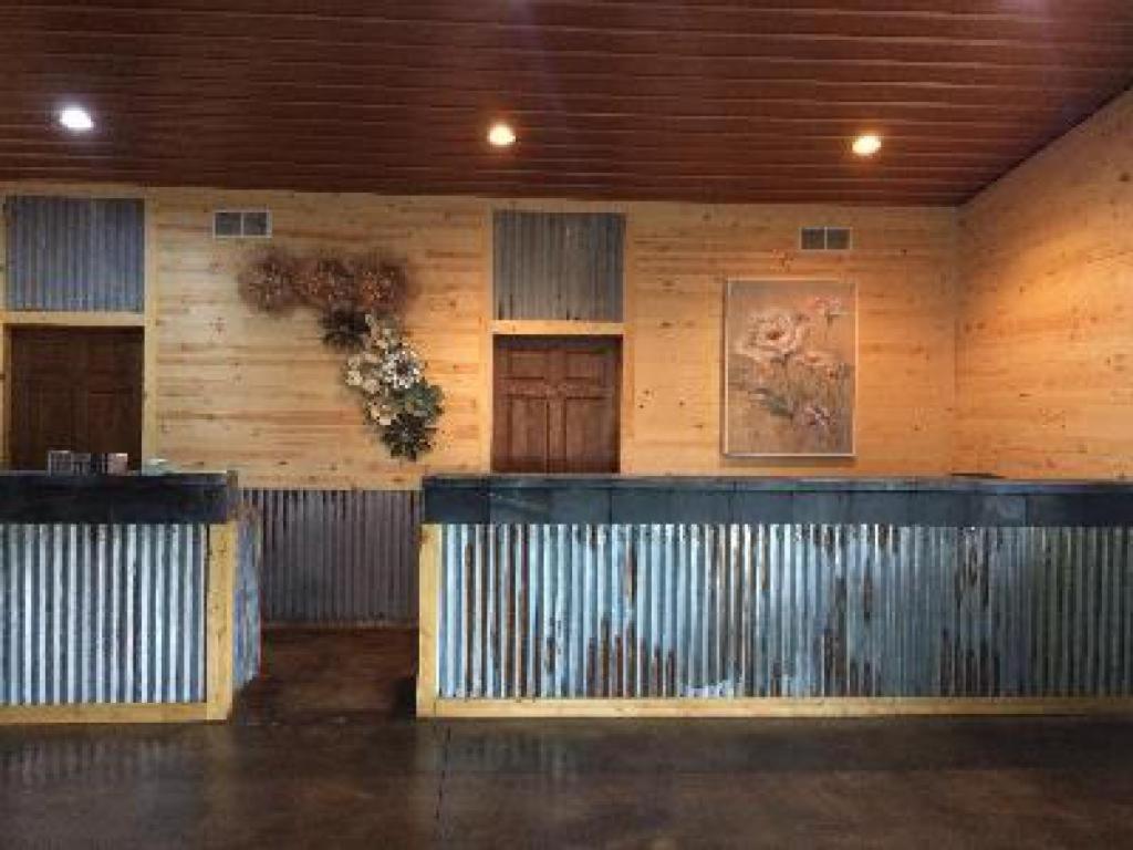 Big Horse Inn And Suites Lewistown Exterior foto